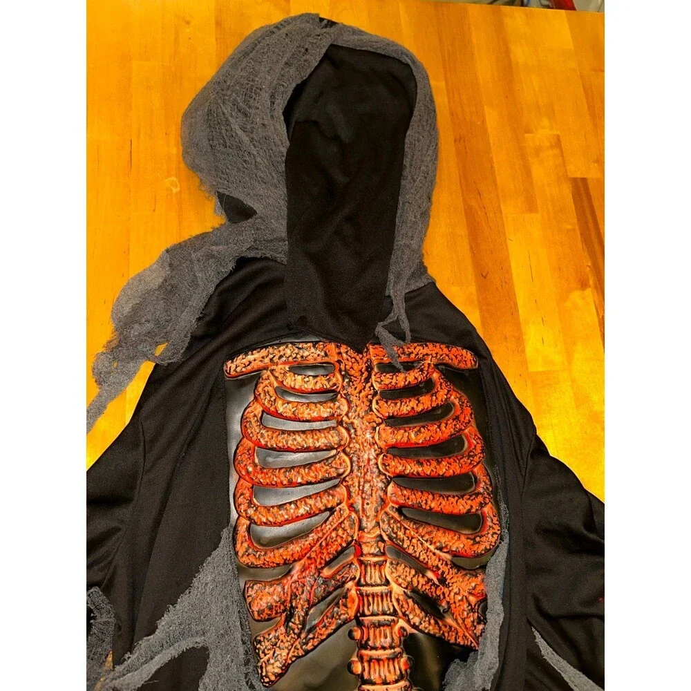 Men’s Spirit Halloween Scorched Reaper Halloween Costume With Light Up Rib Cage - Picture 2 of 5